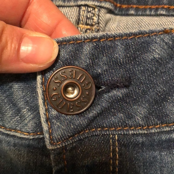 Guess 👖 - Picture 3 of 9